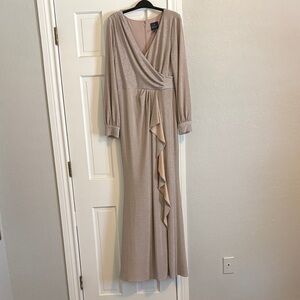 Adrianna Papell Elegant Glittery Gold Long Sleeve Formal Dress